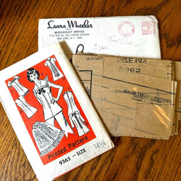 UNCUT Vintage 1950s Laura Wheeler 9365 Sewing Pattern Size Small Cape Tunic Pant - Picture 1 of 3